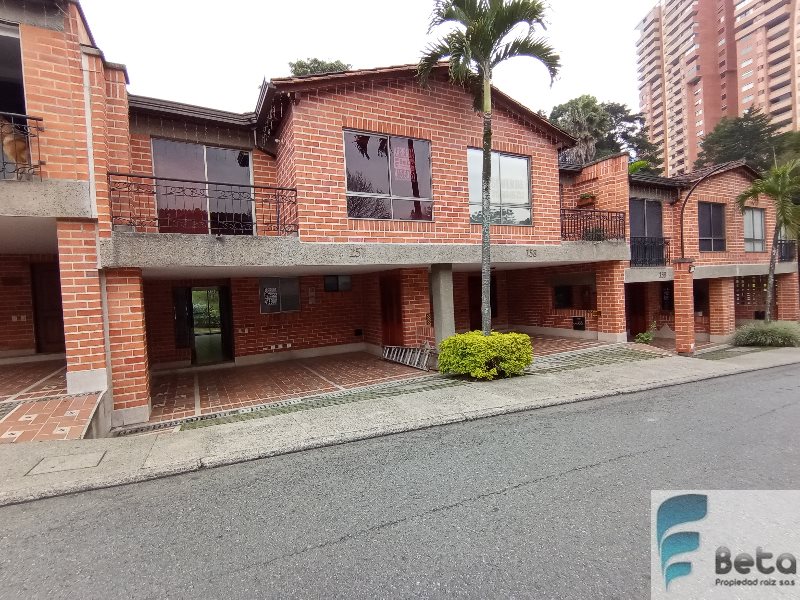 Casa en Arriendo en Poblado